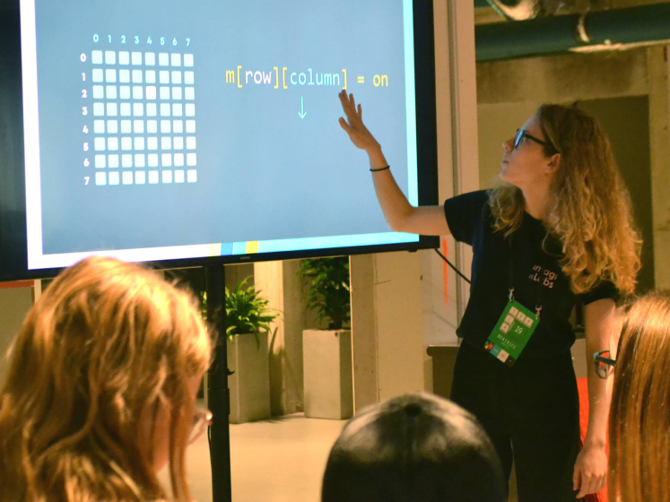 Free tools for educators (with no technical background) to teach Pytho